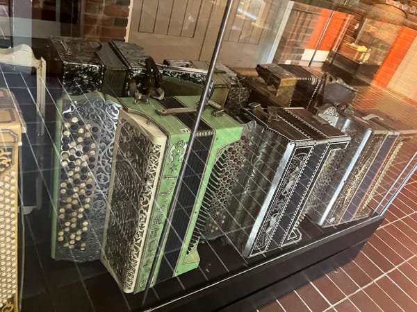 Display of accordions in Norway